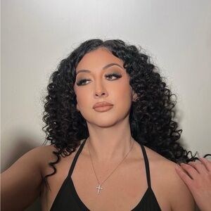 Meet your Posher, Missy